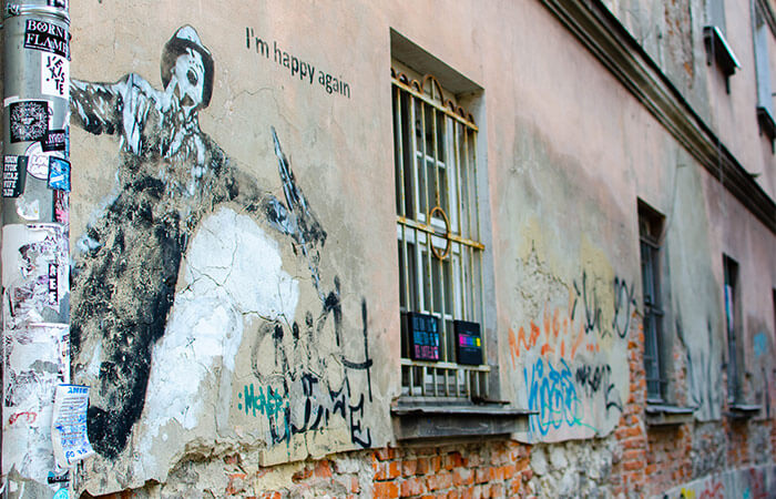 Gdzie instytucjonalizm spotyka się z oddolnością, Kazimierz, street art, Trololo, Deszczowa Piosenka